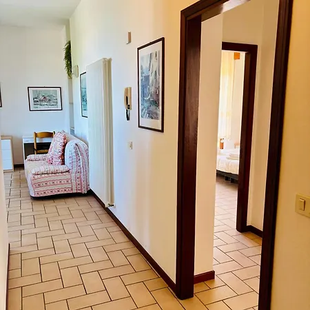 -c- Vista Mare Con 2 Da Letto-residence Azzurro Lägenhet