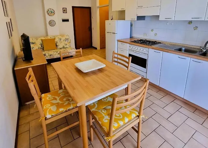 Apartman -c- Vista Mare Con 2 Da Letto-residence Azzurro